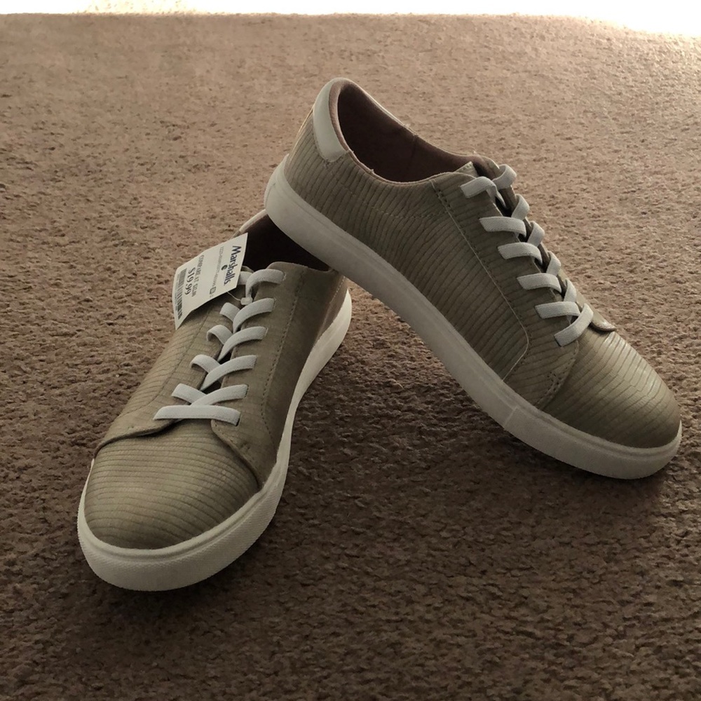 Cushionaire Slip On Fashion Sneakers